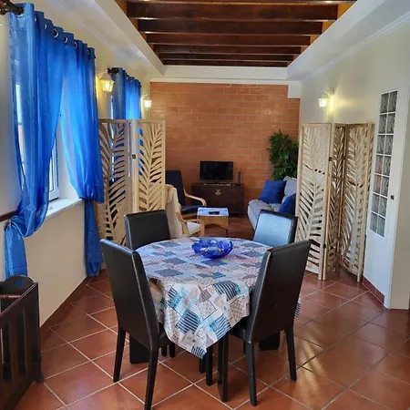 Feriehus Casa Casal Das Terras *